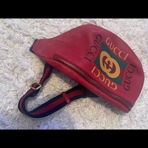 Large Gucci Logo belt bag